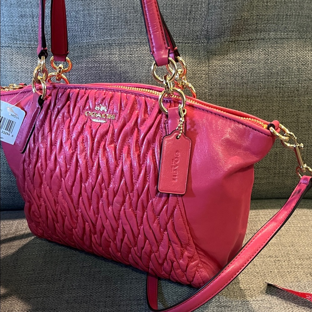 Coach Kelsy Pink Quilted Shoulder Bag in Twist Leather NWT - Picture 7 of 12